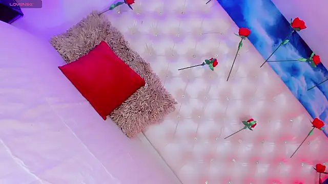 Snapshot of Baby_Lumina chatting on 02-13-26, 04:41 Baby Lumina online show from 02-13-26, 04:41