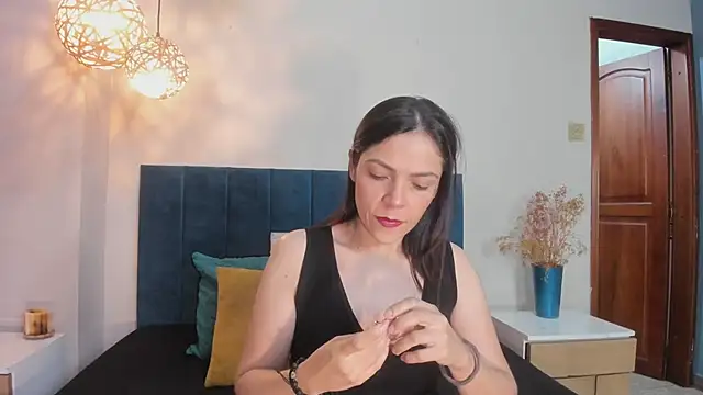 AnnaBroooks online show from 03-24-26, 11:54