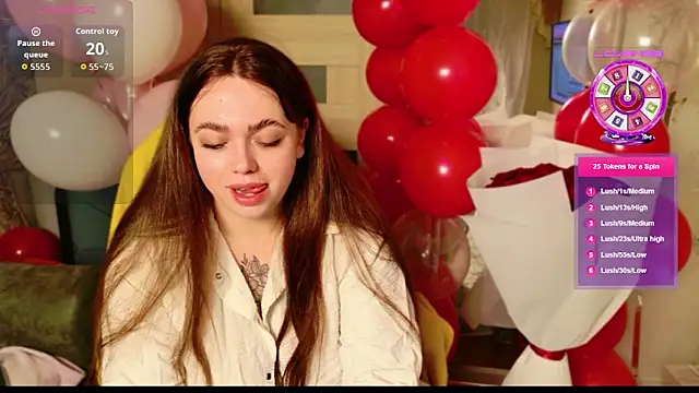 Snapshot of AliraX chatting on 02-15-26, 07:43 AliraX online show from 02-15-26, 07:43