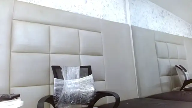 Snapshot of TonnyMarck chatting on 02-26-26, 02:43 TonnyMarck online show from 02-26-26, 02:43