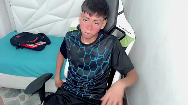 Liarr  online show from 03-09-26, 08:02