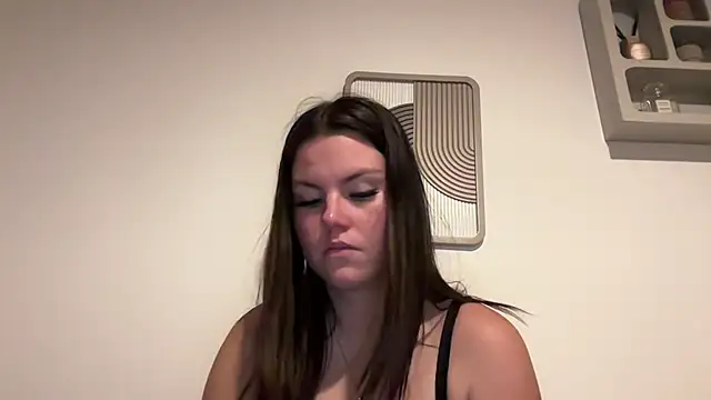 Snapshot of kiaraaaa75 chatting on 02-02-26, 05:11 kiaraaaa75 online show from 02-02-26, 05:11