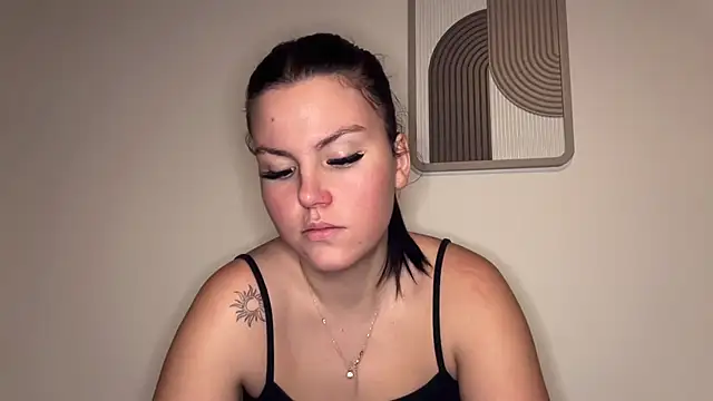 Snapshot of kiaraaaa75 chatting on 02-03-26, 06:24 kiaraaaa75 online show from 02-03-26, 06:24