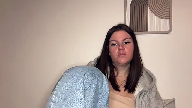 Snapshot of kiaraaaa75 chatting on 02-04-26, 05:19 kiaraaaa75 online show from 02-04-26, 05:19