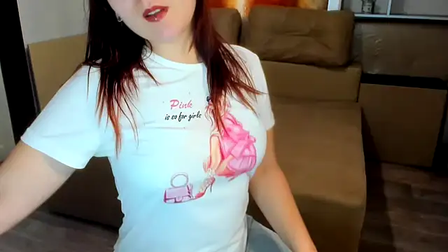 Snapshot of NotYourDoll chatting on 02-07-25, 06:45 NotYourDoll online show from 02-07-25, 06:45