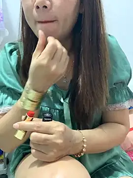 Snapshot of Baby-lovely69 chatting on 02-07-26, 11:41 Baby-lovely69 online show from 02-07-26, 11:41