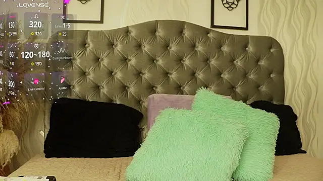 katt eyes  online show from 04-13-26, 01:38