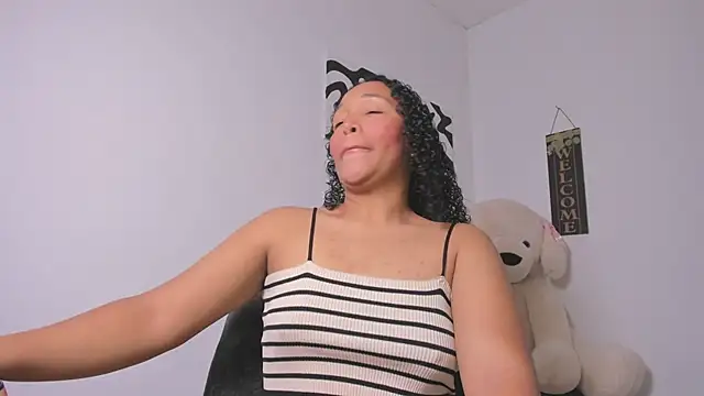 Nia13 online show from 03-15-26, 06:08