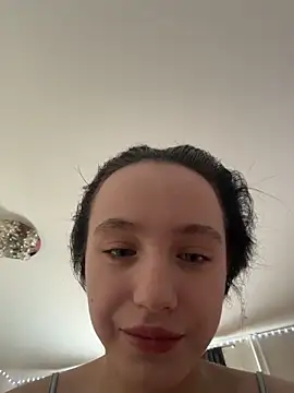 Snapshot of MiaTee chatting on 02-04-26, 04:07 MiaTee online show from 02-04-26, 04:07