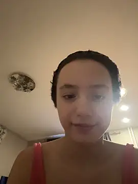 Snapshot of MiaTee chatting on 02-19-26, 01:45 MiaTee online show from 02-19-26, 01:45