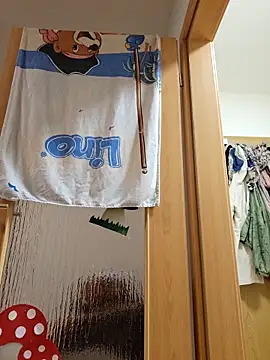 Snapshot of Isa363636 chatting on 02-17-26, 11:11 Isa363636 online show from 02-17-26, 11:11