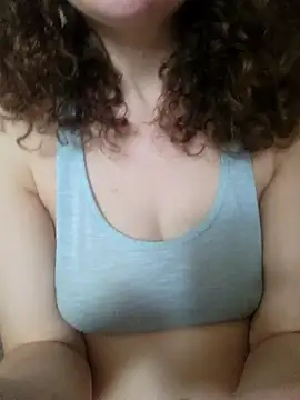 Snapshot of Isa363636 chatting on 02-19-26, 03:52 Isa363636 online show from 02-19-26, 03:52