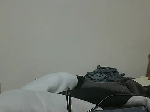 Snapshot of Rethabile211 chatting on 02-06-26, 12:48 Rethabile211 online show from 02-06-26, 12:48