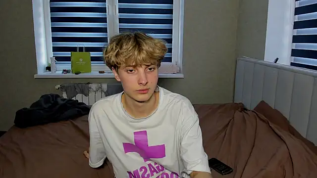 Snapshot of bunnyblush67 chatting on 02-09-26, 01:37 bunnyblush67 online show from 02-09-26, 01:37