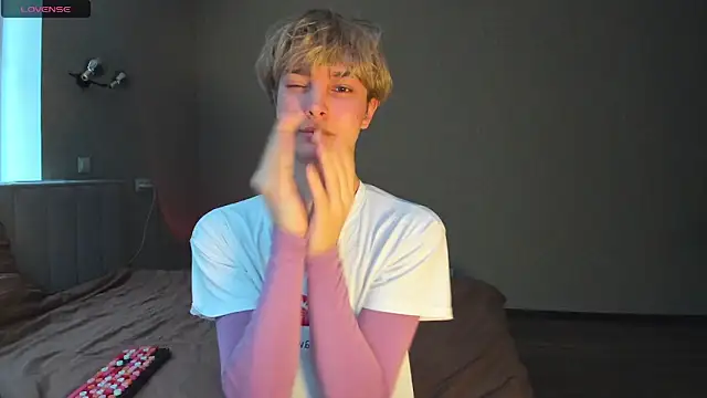 Snapshot of bunnyblush67 chatting on 03-03-26, 07:47 bunnyblush67 online show from 03-03-26, 07:47