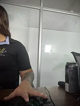 Nahomy Benett online show from 02-04-26, 11:38