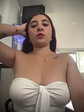 Nahomy Benett online show from 02-11-26, 11:37