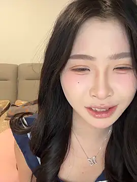 liubaobao666 online show from 04-02-26, 02:26