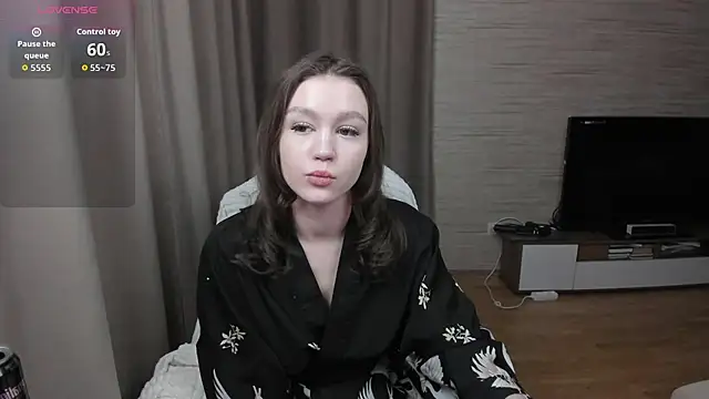 Snapshot of CarmenHill chatting on 02-17-26, 04:42 CarmenHill online show from 02-17-26, 04:42