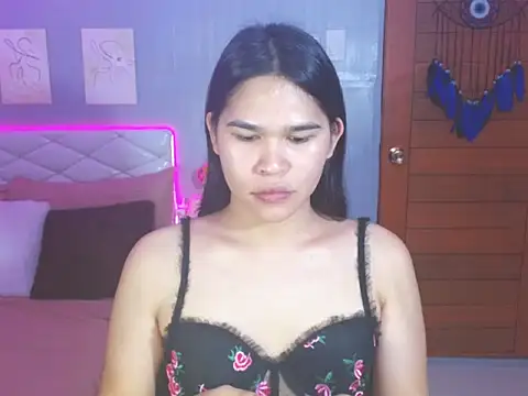 Snapshot of alianabrooks chatting on 02-08-26, 03:59 alianabrooks online show from 02-08-26, 03:59