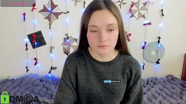 Elina X online show from 06-17-26, 01:12