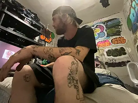 Snapshot of gothboiplzty chatting on 07-06-26, 02:52 gothboiplzty online show from 07-06-26, 02:52