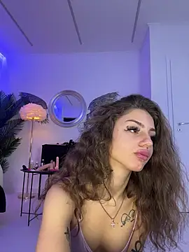 Snapshot of AnnastasiaJune chatting on 02-08-26, 07:01 AnnastasiaJune online show from 02-08-26, 07:01