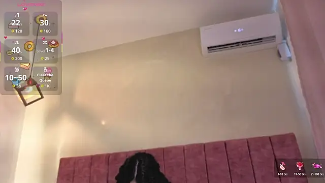 Snapshot of LOU_22_ chatting on 05-11-26, 04:04 LOU 22 online show from 05-11-26, 04:04