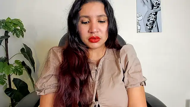 Victoria Rosee online show from 02-06-26, 12:41