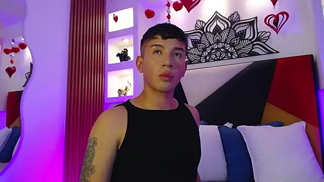 Snapshot of Fancy_Vixen chatting on 02-17-26, 03:25 Fancy Vixen online show from 02-17-26, 03:25