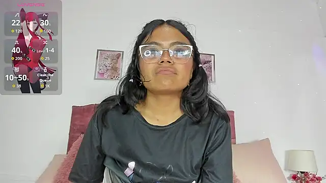 luna velveth online show from 03-24-26, 03:22