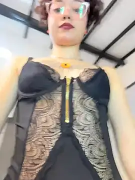 luci butterfly online show from 02-23-26, 07:22