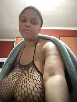 Snapshot of PrettyLisa26 chatting on 06-12-26, 04:55 PrettyLisa26 online show from 06-12-26, 04:55