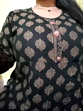 Snapshot of PARI51 chatting on 02-23-26, 08:39 PARI51 online show from 02-23-26, 08:39