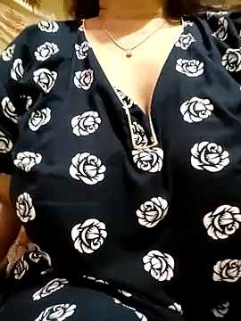 PARI51 online show from 04-17-26, 07:39