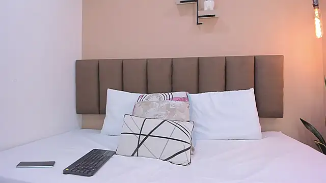 valeriasmith 17 online show from 02-14-26, 12:02