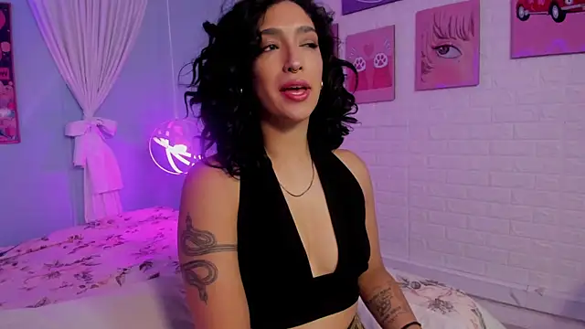 Snapshot of Cleo_Foxx chatting on 04-27-26, 11:41 Cleo Foxx online show from 04-27-26, 11:41