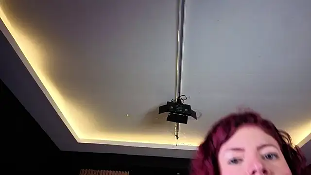 Snapshot of MiaTorres4 chatting on 04-28-26, 12:32 MiaTorres4 online show from 04-28-26, 12:32