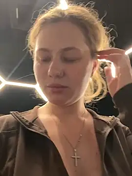 Snapshot of AsynaYuuki chatting on 02-24-26, 07:34 AsynaYuuki online show from 02-24-26, 07:34