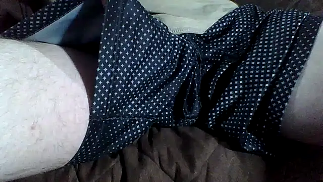 Snapshot of Jbsklxz67 chatting on 02-15-26, 03:58 Jbsklxz67 online show from 02-15-26, 03:58