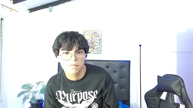 Snapshot of Maecum18 chatting on 02-06-26, 10:02 Maecum18 online show from 02-06-26, 10:02