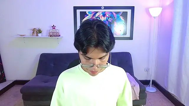 Snapshot of Maecum18 chatting on 02-25-26, 08:51 Maecum18 online show from 02-25-26, 08:51