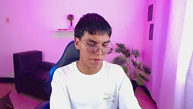 Maecum18 online show from 03-31-26, 09:15