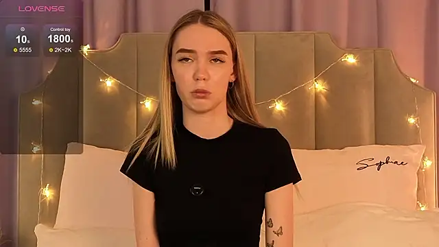 NikkiRyx online show from 02-04-26, 05:41