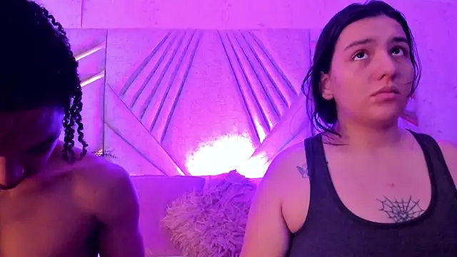 Snapshot of dafne_and_erick_ chatting on 07-09-26, 04:38 dafne and erick online show from 07-09-26, 04:38