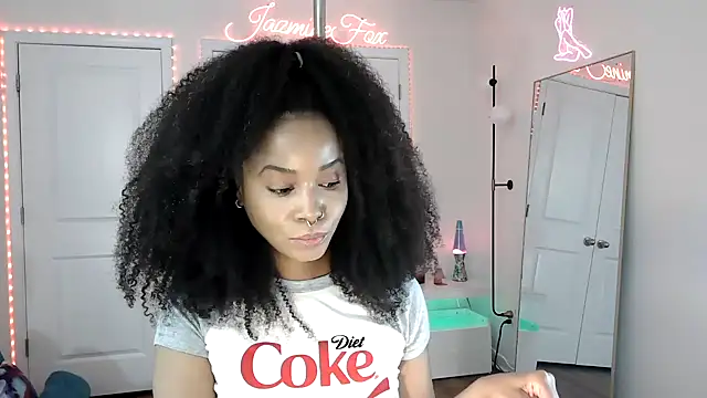 JazmineFoxx online show from 04-20-26, 07:48