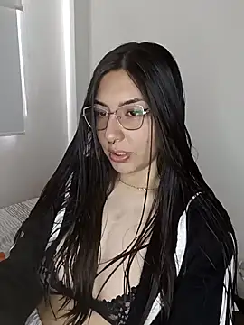 Snapshot of Nikolth_4 chatting on 02-09-26, 06:23 Nikolth 4 online show from 02-09-26, 06:23