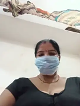 Snapshot of punamji_sexe chatting on 06-30-26, 01:06 punamji sexe online show from 06-30-26, 01:06