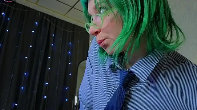 Scarle Whisper online show from 03-28-26, 01:05