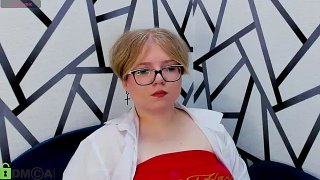 Snapshot of Lauraaa_Smith chatting on 02-10-26, 02:04 Lauraaa Smith online show from 02-10-26, 02:04